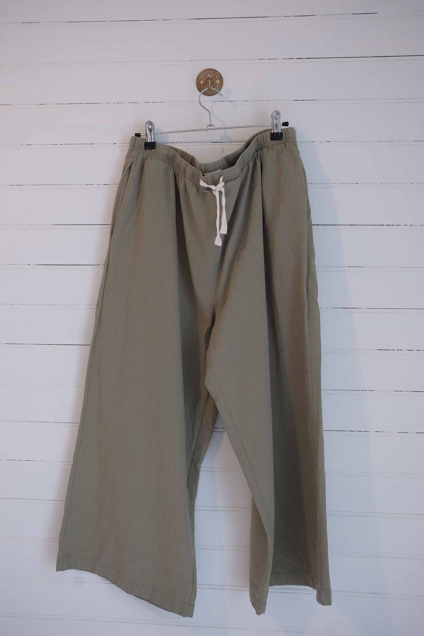 Extra Large Two Piece Green Lounge Set