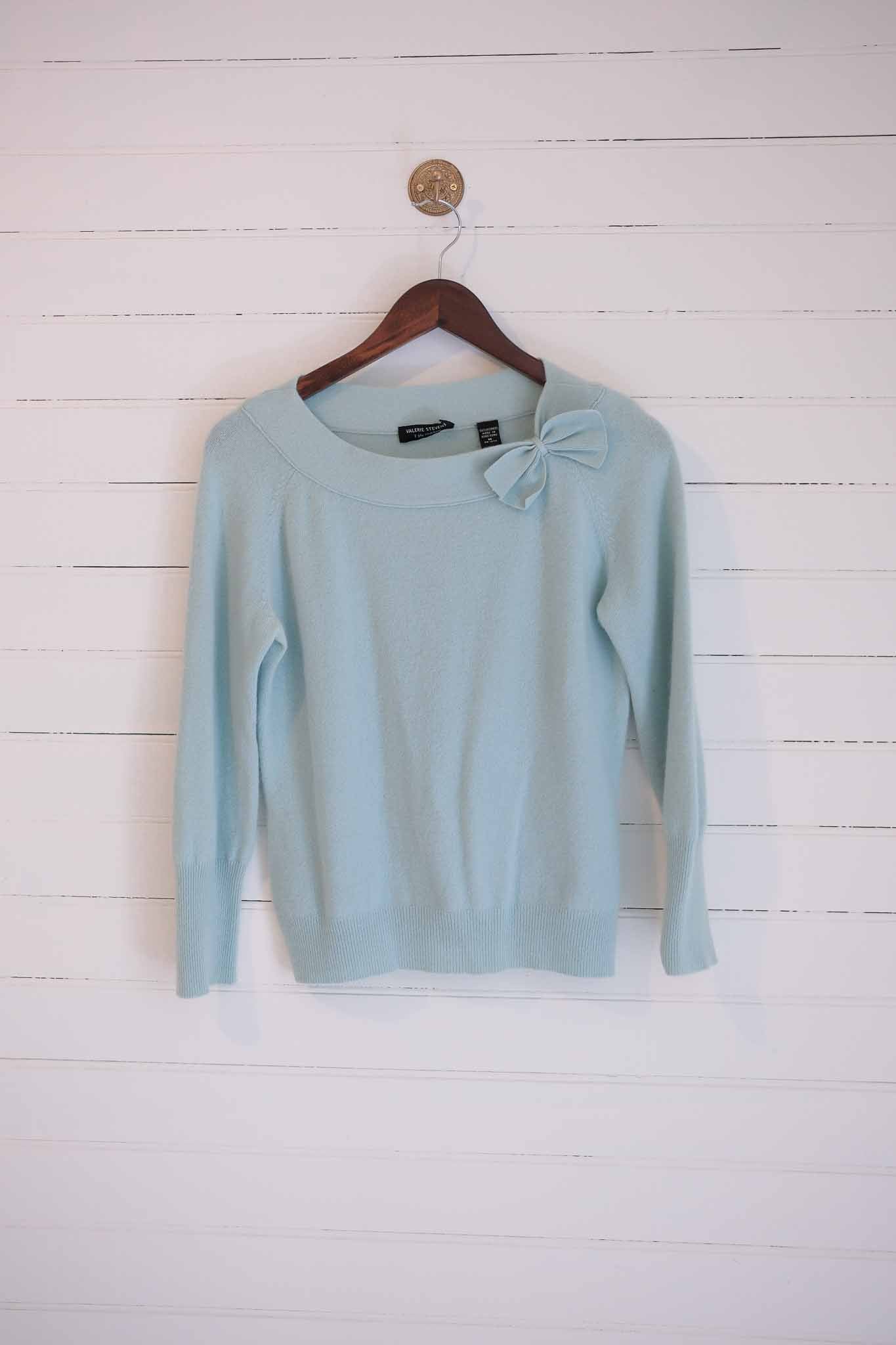 Medium Cashmere Pastel Blue/Green Sweater