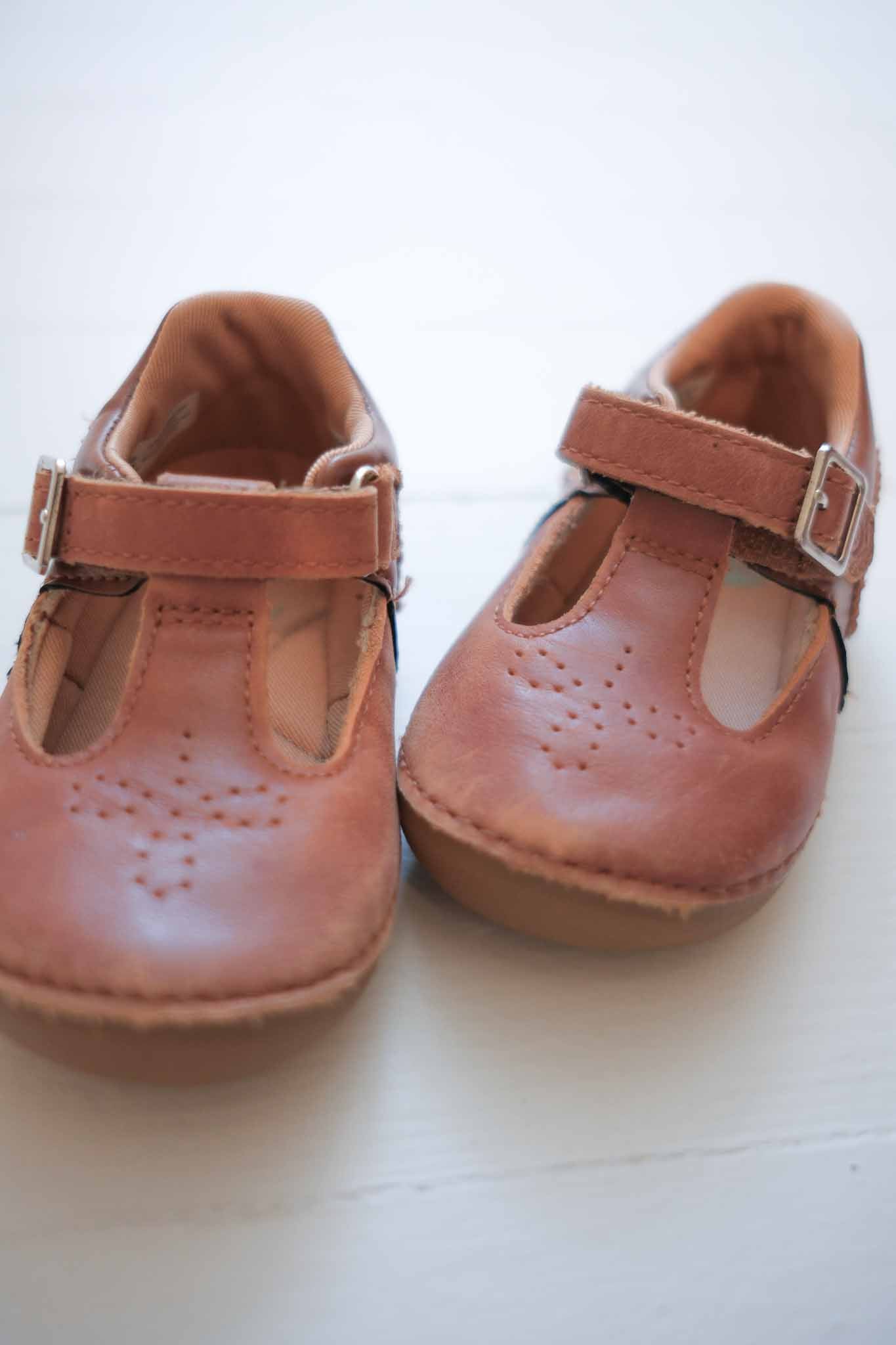 Stride Rite Leather Shoes (6)