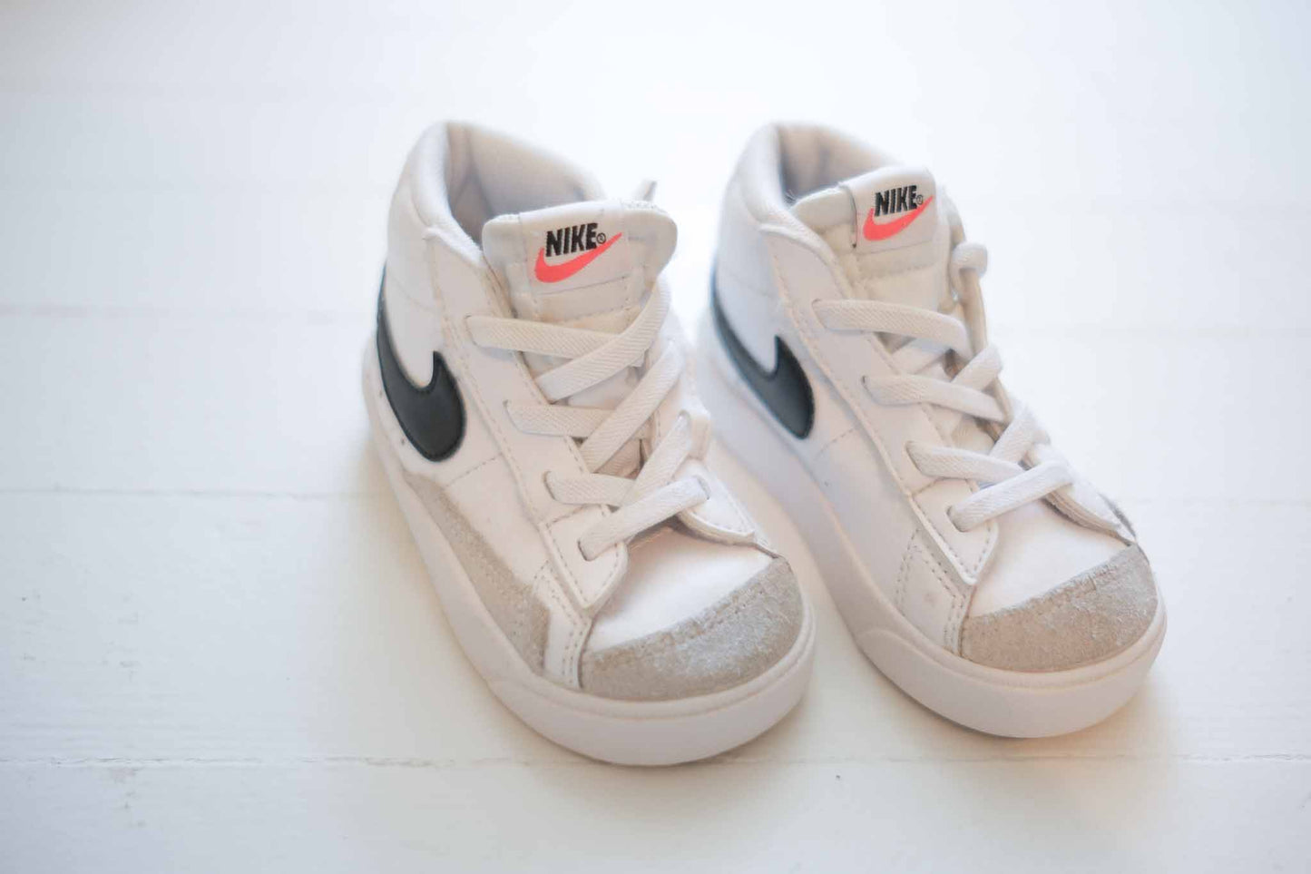 Nike Toddler Shoes (6.5)