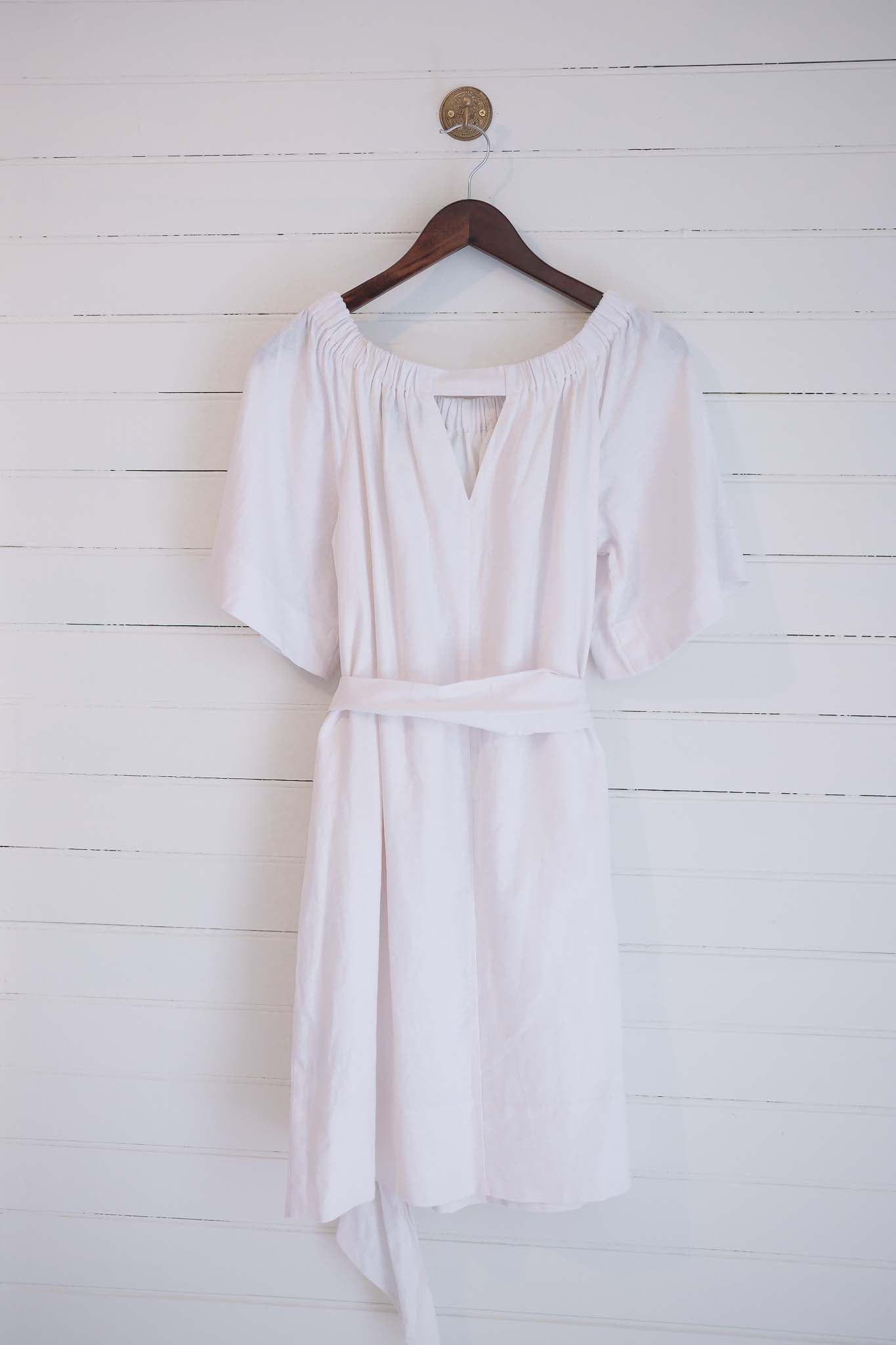 Small Banana Republic White Linen Dress